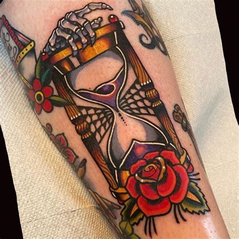 hourglass design tattoo|american traditional hourglass tattoo.